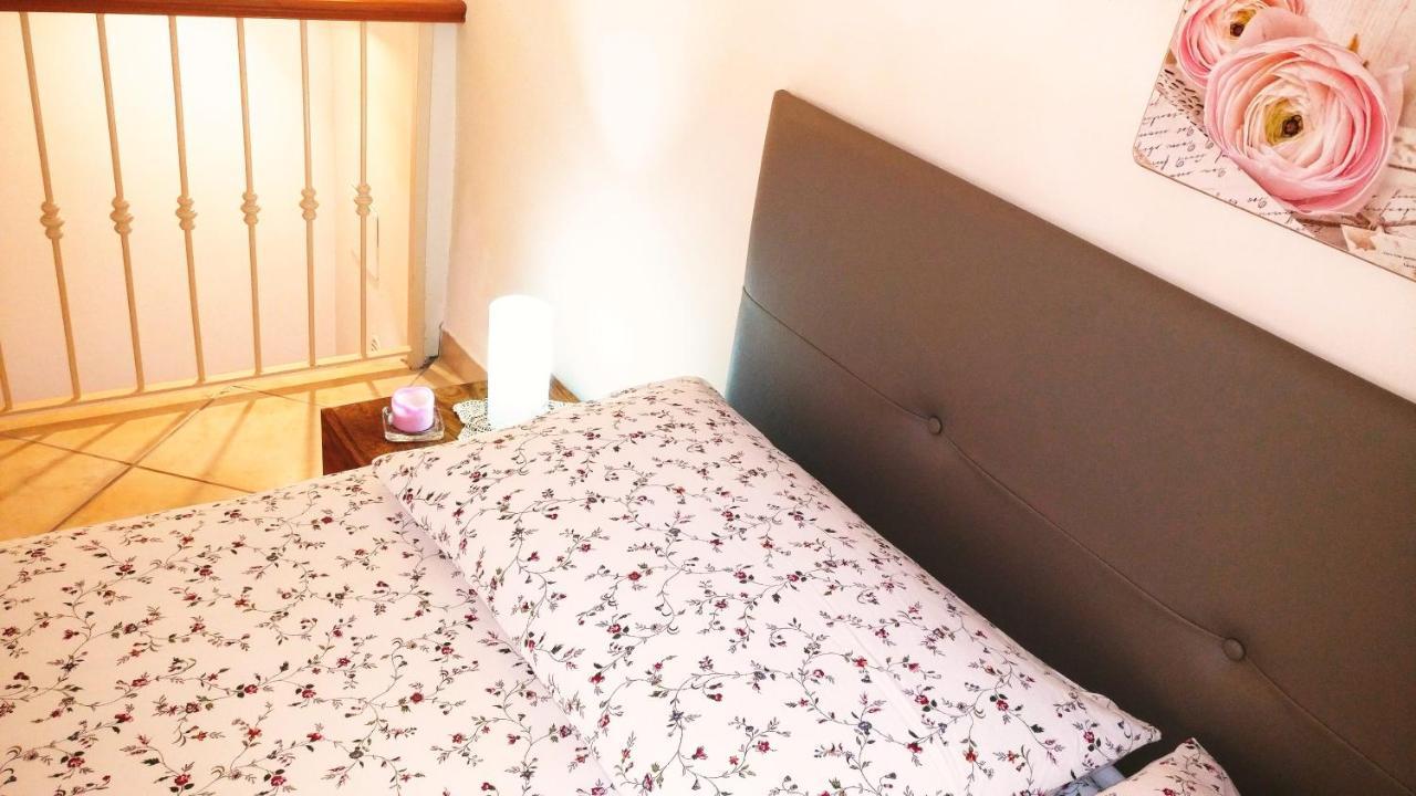 Oneiro Bed And Relax Apartment Benevento Ngoại thất bức ảnh