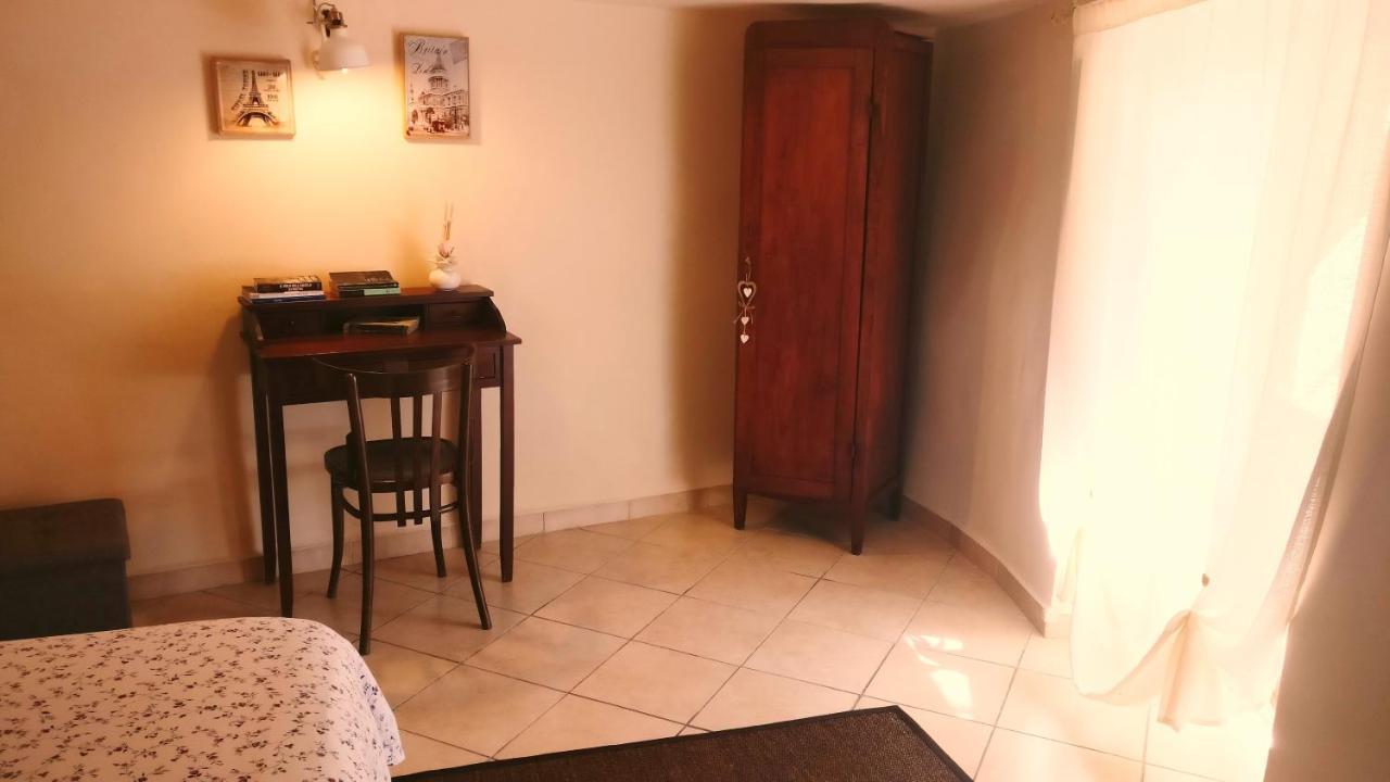 Oneiro Bed And Relax Apartment Benevento Ngoại thất bức ảnh
