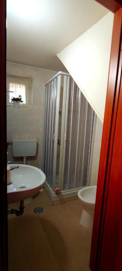 Oneiro Bed And Relax Apartment Benevento Ngoại thất bức ảnh